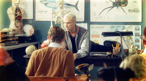 Neon Trees - Lessons in Love
